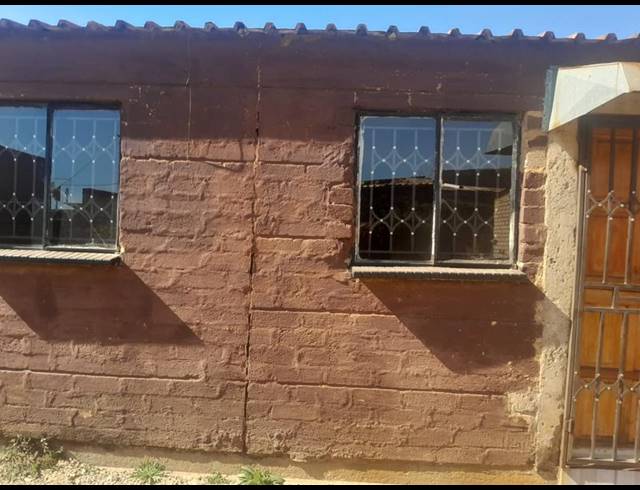2 BEDROOM HOUSE FOR SALE IN PALM RIDGE